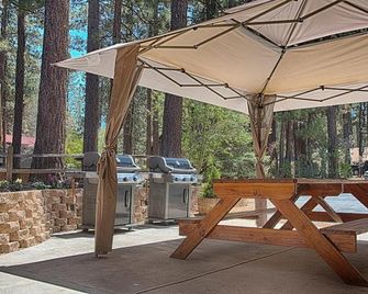 Snow Lake Lodge - Big Bear Lake - Patio