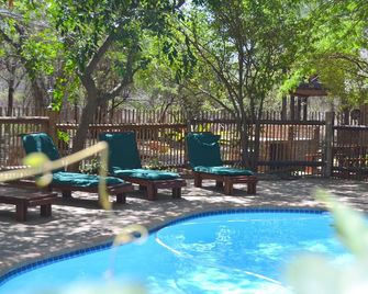 Phumula Kruger Lodge And Safaris - Marloth Park - Pool