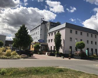 Parkhotel Neubrandenburg - Neubrandenburg - Budova
