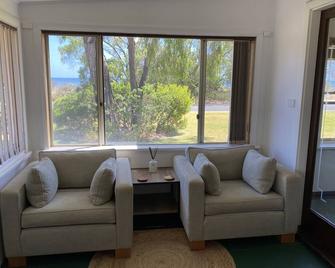 Abbey Beach Oasis - Abbey - Sala de estar