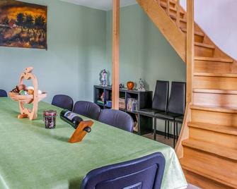 Holiday Home Near Ravel Cycling Paths - Sankt Vith - Eetruimte