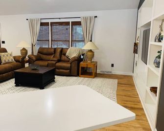 Entire home in Mansfield, Ohio, United States - Mansfield - Huiskamer