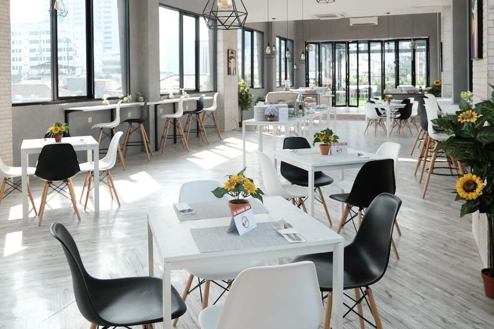 D'Bamboo Suites - ג'קרטה - מסעדה