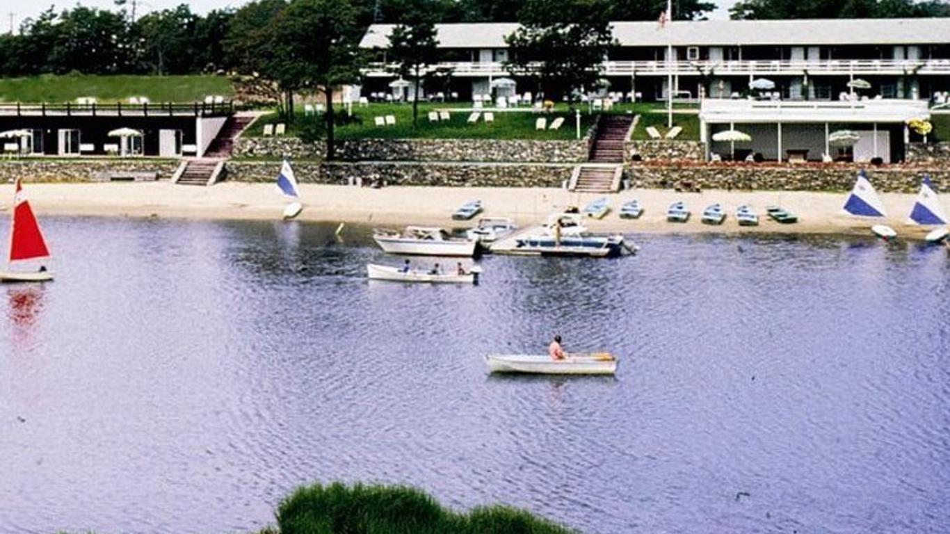 Green Harbor Waterfront Lodging