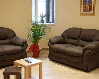 Hotel Sofia - Catania - Sala de estar