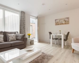 Citystay Living - Midsummer Mews - Cambridge - Bedroom