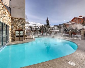 Well-Kept Studio Near the Slopes w/ Kitchenette, WiFi, Shared Pool, & Hot Tub - Crested Butte - Pool