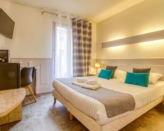 Hôtel Saint Albert - סרלה לה-קאנדה - חדר שינה