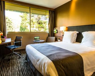 Holiday Inn Cannes - Cannes - Bedroom