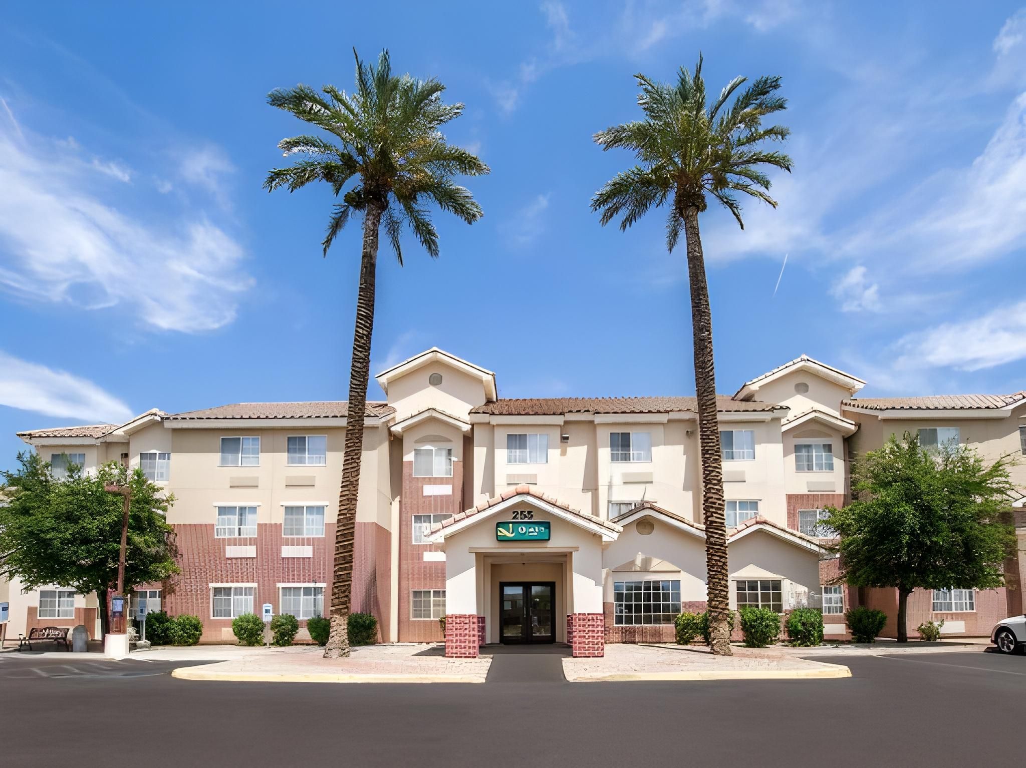 كواليتي إن تشاندلر آي-10