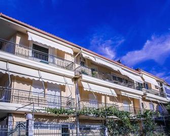 Filothei Apartments - Avia - Edificio