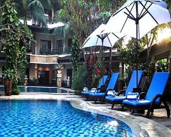 Le Dian Hotel - Serang City - Piscina