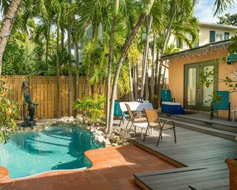 Suite Dreams Inn by the Beach - Key West - Havuz