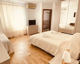 Affittacamere Ciro's House - Olbia - Habitación