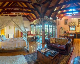 Observatory Cottages - Mount Dandenong - Bedroom