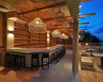 Pearl Boutique Hotel Beach Road Malia - Mália - Bar