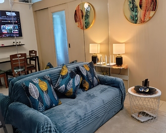 Comfystay Manila - 馬尼拉 - 客廳