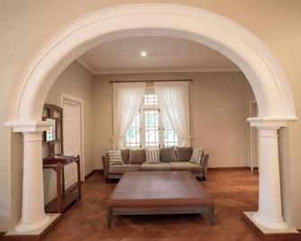 Heritage Boutique - Kandy - Living room