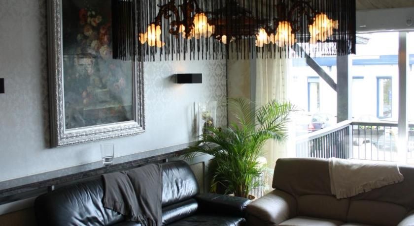 Hotel Ambassade thumbnail 2