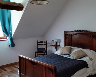 Rural gite Boisseau, 6 pers. quiet and spacious with panoramic views - La Grande-Verrière - Habitación