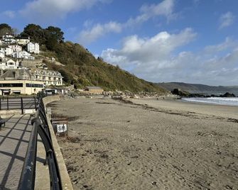 Elmbank - Looe - Playa