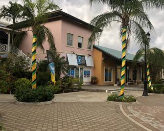 Villa Chinnor-Kent Ave - Montego Bay - Building