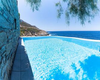 Ikarian Endless Blue - Raches - Pool