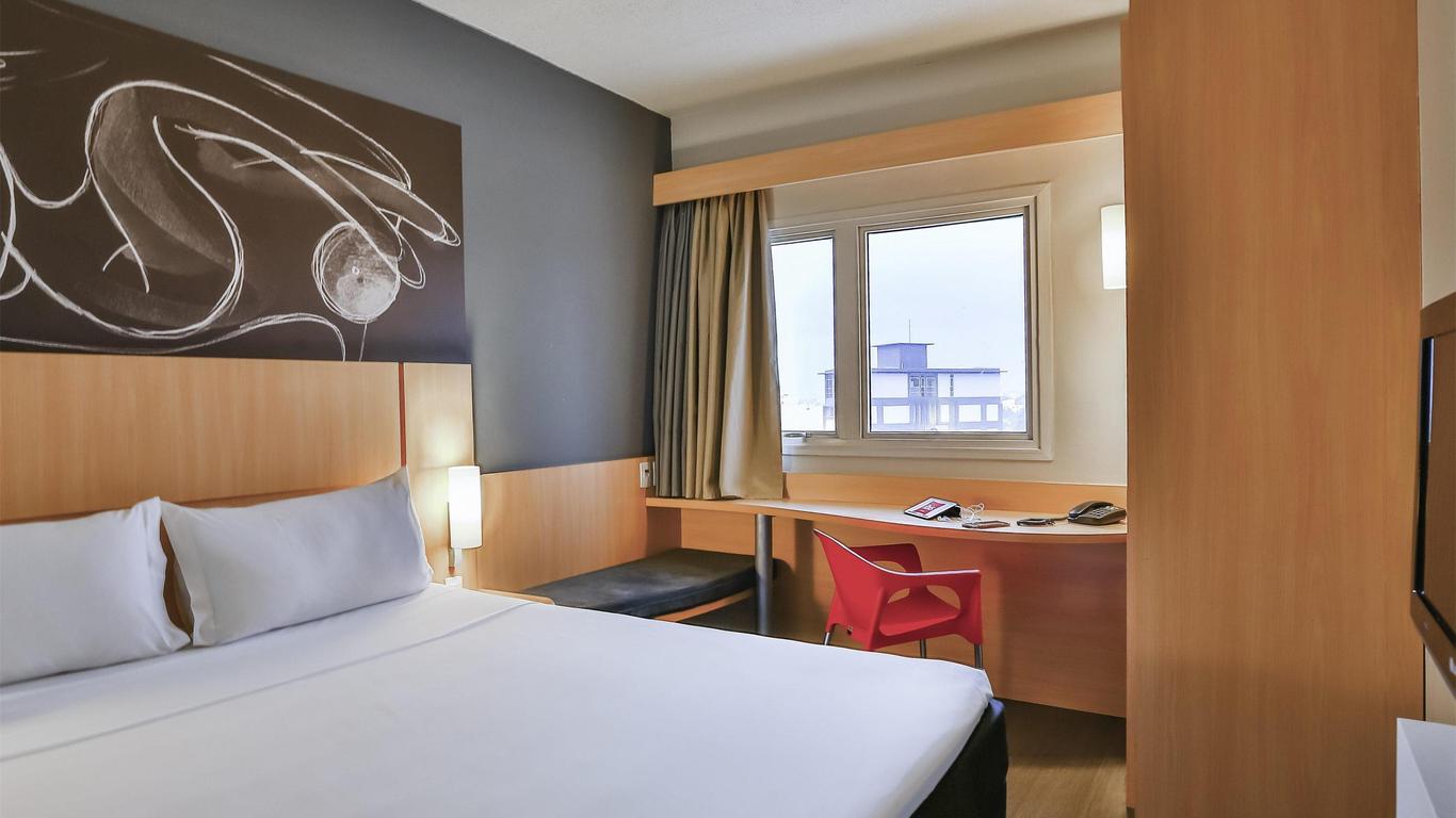 Ibis Goiania