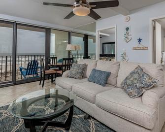 Island Winds East By Brett Robinson Vaca - Gulf Shores