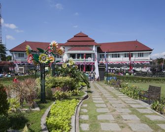 Damar Boutique Hotel - Malang - Edificio