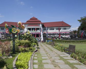 Hotel Aloha Malang - Malang - Edificio