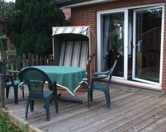 Ferienhof Truelsen - Apartment Iris - Vacation on a family-friendly farm - Süderbrarup - Patio