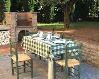 Charming House - Forte Dei Marmi - 3 Bedrooms 6 Sleeps - Forte dei Marmi - Uteplats