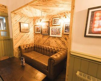 The Black Lion Hotel - Salford - Living room