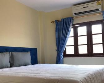 Nana Backpacker Hostel - Vang Vieng - Schlafzimmer