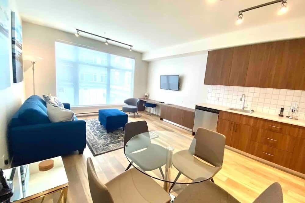 Perfect Brand New Condo In The Heart of Sidney - Sidney - Restaurante