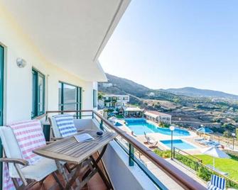 Pela Mare Hotel - Agia Pelagia - Balkon