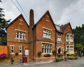 Beech House Hotel - ريدينغ - مبنى