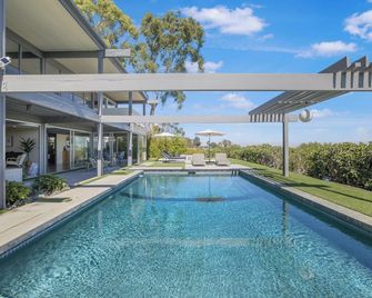 Solara Point - Beverly Hills - Piscina