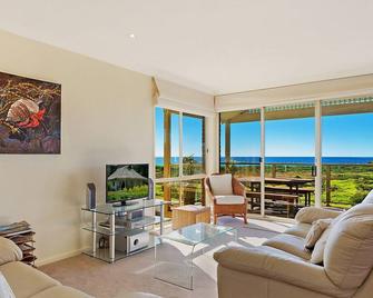 Beach Breakers Apartment Stunning Views - Kianga - Sala de estar
