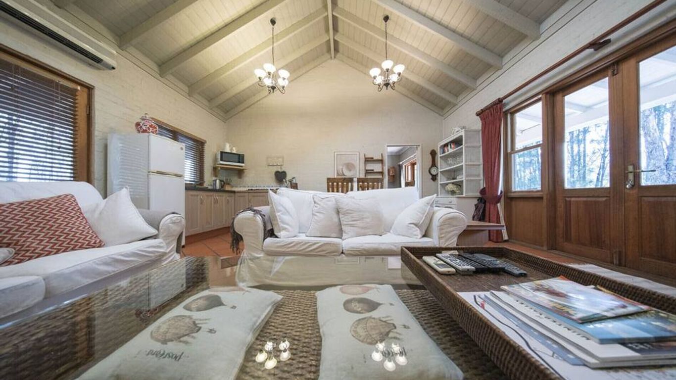 ثيستل هيل جيست هاوس