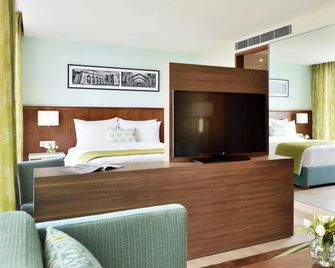 Fairfield by Marriott Indore - Indore - Slaapkamer