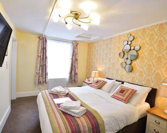 The Royal Victoria And Bull Hotel - Dartford - Bedroom
