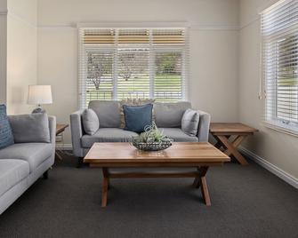 Yarra Gables - Healesville - Living room