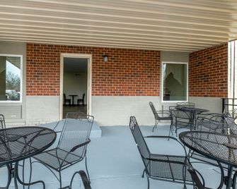 Red Roof Inn Leesburg, VA - Leesburg - Patio