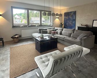 Eifeeloft - Experience the Eifel - Neroth - Huiskamer