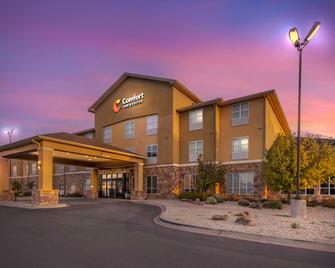 Comfort Inn & Suites Artesia - Artesia - Gebäude