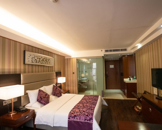 Tulips International Hotel - Beihai - Bedroom