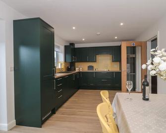The Stables - Highbridge - Kitchen