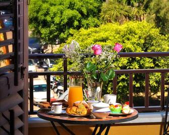 La Dolce Vita - Luxury House - אגריג'נטו - מרפסת